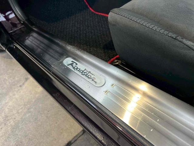 ロードスター SP オープンカー/ハードトップ/BOSEサウンド/社外AW/スポーツカー/ETC/AT/キーレスエントリー/衝突安全ボディ/ABS/CD/MD/カセット/エアコン/パワーステアリング パワーウィンドウ(24枚目)