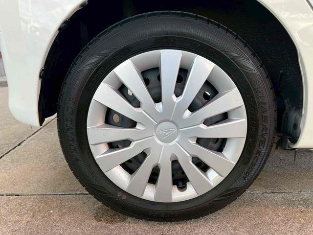 ムーヴ Ｌ　車検令和９年６月　ｃａｒｒｏｚｚｅｒｉａオーディオ　ＣＤ　ラジオ　ＡＵＸ　アイドリングストップ　横滑り防止装置　ヘッドライトレベライザー　ベンチシート　アームレスト　分割倒式リアシート　キーレス　禁煙（24枚目）