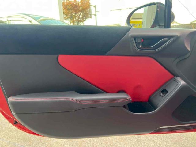 GR86 RZ 専用リアスポイラー/車高調/ETC/バックカメラ/ナビ/TV/オートクルーズコントロール/MT/オートライト/LEDヘッドランプ/スマートキー/シートヒーター/アルミホイール/盗難防止/衝突安全ボディ(24枚目)