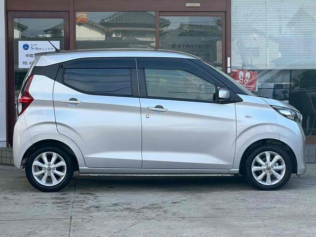 デイズ Ｘ　ＫＥＮＷＯＯＤナビ／ドライブレコーダー／ＥＴＣ／バックカメラ／地デジＴＶ／Ｂｌｕｅｔｏｏｔｈ／ＣＤ／エンジンプッシュスタート／純正１４インチアルミ／オートエアコン／コーナーセンサー／電格ミラー／禁煙（6枚目）