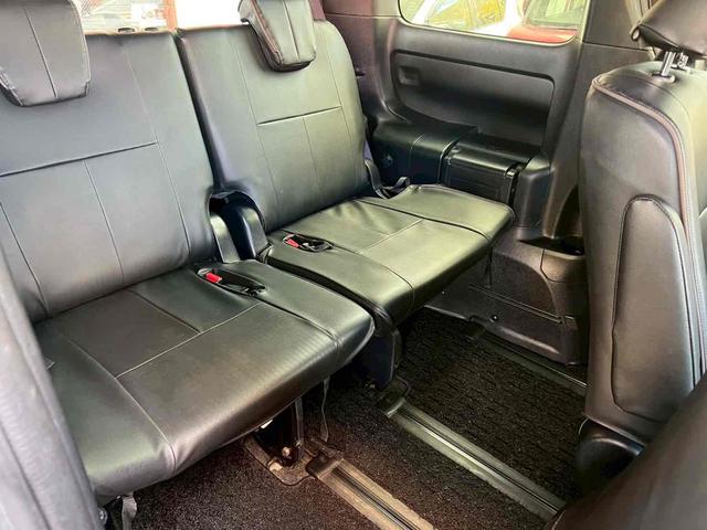 ヴォクシー ＺＳ　煌ＩＩ　純正１０インチナビ／純正１２．１インチフリップダウン／デジタルインターミラー／レザーシートカバー／フルセグＴＶ／Ｂｌｕｅｔｏｏｔｈ／バックモニター／両側電動スライドドア／禁煙車／ワンオーナ－（12枚目）