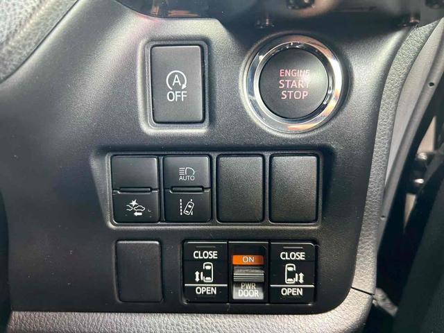 ヴォクシー ＺＳ　煌ＩＩ　純正１０インチナビ／純正１２．１インチフリップダウン／デジタルインターミラー／レザーシートカバー／フルセグＴＶ／Ｂｌｕｅｔｏｏｔｈ／バックモニター／両側電動スライドドア／禁煙車／ワンオーナ－（20枚目）