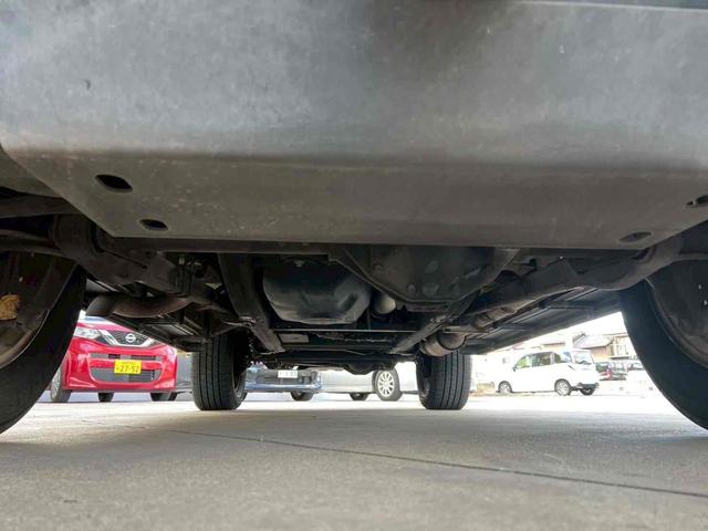 Gクラス G350d ラグジュアリーP/純正ナビ/バックモニター/フルセグTV/ハーマンカードン/サンルーフ/ブラインドスポットモニター/茶革/ETC/パワーシート/シートヒーター/クリアランスソナー/クルコン/禁煙(29枚目)