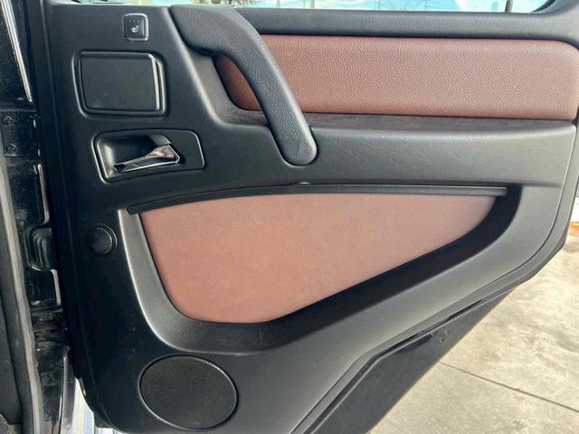 Gクラス G350d ラグジュアリーP/純正ナビ/バックモニター/フルセグTV/ハーマンカードン/サンルーフ/ブラインドスポットモニター/茶革/ETC/パワーシート/シートヒーター/クリアランスソナー/クルコン/禁煙(40枚目)