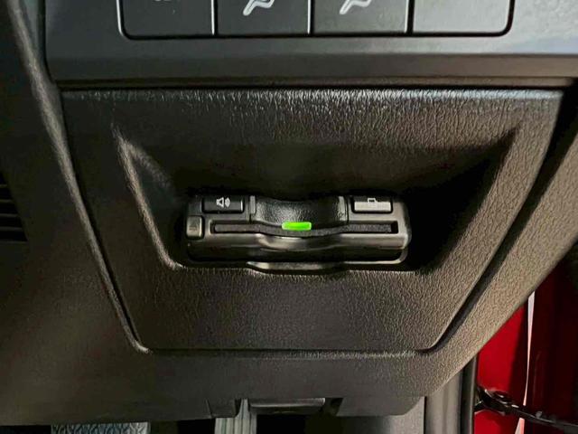 MAZDA3ファストバック 20Sプロアクティブ ツーリングセレクション 360度セーフティパッケージ/8.8インチセンターディスプレイ/ドラレコ/フルセグTV/CD/DVD/ステアリングヒーター/18インチ10本スポークグレー塗装アルミ/パワーシート/シートヒーター/禁煙(19枚目)