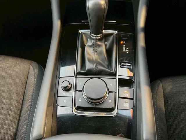 MAZDA3ファストバック 20Sプロアクティブ ツーリングセレクション 360度セーフティパッケージ/8.8インチセンターディスプレイ/ドラレコ/フルセグTV/CD/DVD/ステアリングヒーター/18インチ10本スポークグレー塗装アルミ/パワーシート/シートヒーター/禁煙(21枚目)
