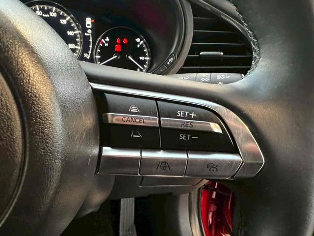 MAZDA3ファストバック 20Sプロアクティブ ツーリングセレクション 360度セーフティパッケージ/8.8インチセンターディスプレイ/ドラレコ/フルセグTV/CD/DVD/ステアリングヒーター/18インチ10本スポークグレー塗装アルミ/パワーシート/シートヒーター/禁煙(22枚目)