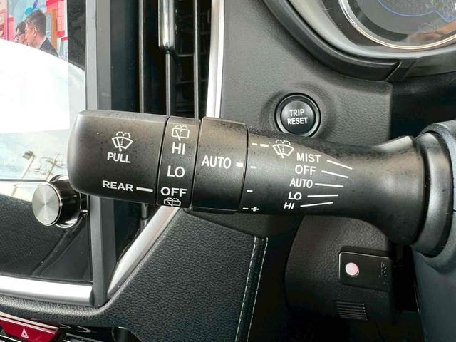 フォレスター アーバンセレクション　フリップダウンモニター／デジタルインナーミラー／フルセグＴＶ／マルチファンクションディスプレイ／ドライバーモニタリング／サイドビュー／パワーバックドア／１８インチダークメタリック塗装アルミ／禁煙（18枚目）