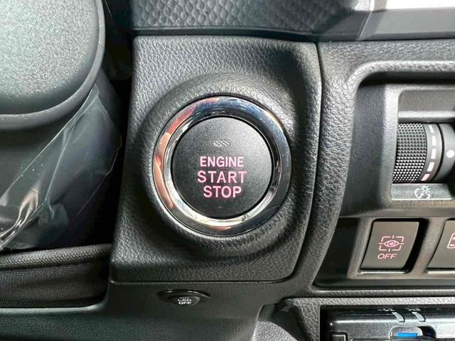 フォレスター アーバンセレクション　フリップダウンモニター／デジタルインナーミラー／フルセグＴＶ／マルチファンクションディスプレイ／ドライバーモニタリング／サイドビュー／パワーバックドア／１８インチダークメタリック塗装アルミ／禁煙（25枚目）