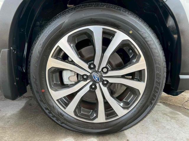 フォレスター アーバンセレクション　フリップダウンモニター／デジタルインナーミラー／フルセグＴＶ／マルチファンクションディスプレイ／ドライバーモニタリング／サイドビュー／パワーバックドア／１８インチダークメタリック塗装アルミ／禁煙（35枚目）