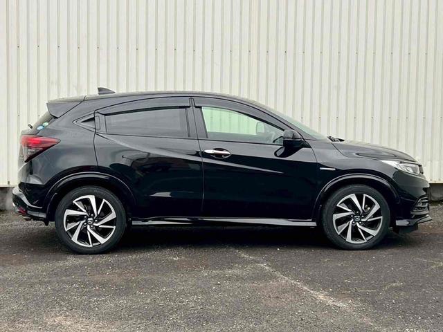ヴェゼル ハイブリッドRS・ホンダセンシング 車検令和9年9月/純正8インチナビ/バックカメラ/フルセグTV/電動パーキングブレーキ/オートブレーキホールド/クルーズコントロール/パドルシフト/ステアリングスイッチ/純正18インチアルミ/禁煙(6枚目)