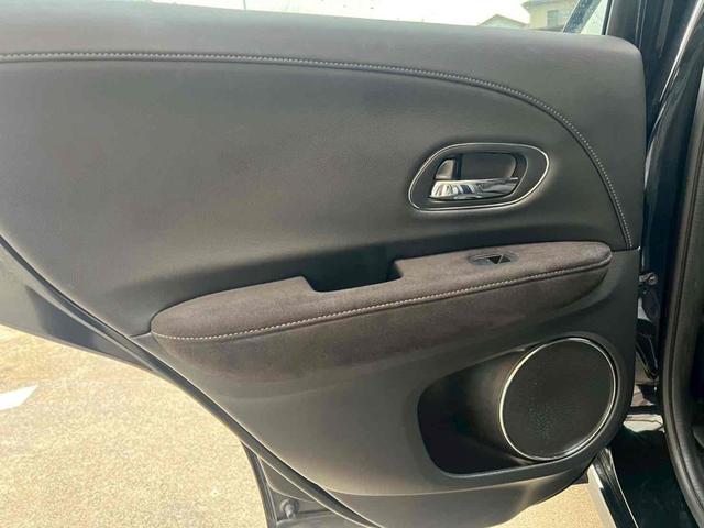 ヴェゼル ハイブリッドRS・ホンダセンシング 車検令和9年9月/純正8インチナビ/バックカメラ/フルセグTV/電動パーキングブレーキ/オートブレーキホールド/クルーズコントロール/パドルシフト/ステアリングスイッチ/純正18インチアルミ/禁煙(28枚目)