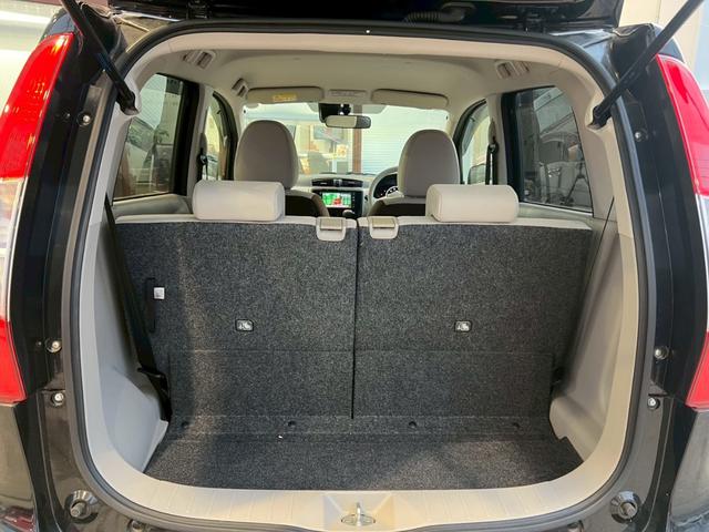 デイズ Ｊ　エマージェンシーブレーキ／純正７インチナビ／フルセグＴＶ／Ｂｌｕｅｔｏｏｔｈ／ＣＤ／ＡＭ／ＦＭ／ＥＴＣ／キーレス／電動格納ミラー／横滑り防止／ステアリングスイッチ／ヘッドライトレベライザー／エアコン（12枚目）