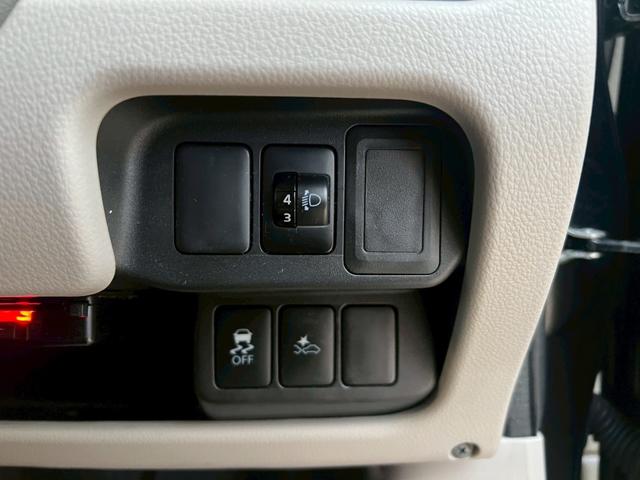 デイズ Ｊ　エマージェンシーブレーキ／純正７インチナビ／フルセグＴＶ／Ｂｌｕｅｔｏｏｔｈ／ＣＤ／ＡＭ／ＦＭ／ＥＴＣ／キーレス／電動格納ミラー／横滑り防止／ステアリングスイッチ／ヘッドライトレベライザー／エアコン（19枚目）