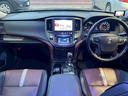毎回座るフロントシート。運転席は必ず使用する部分ですので、座り心地が重要です!