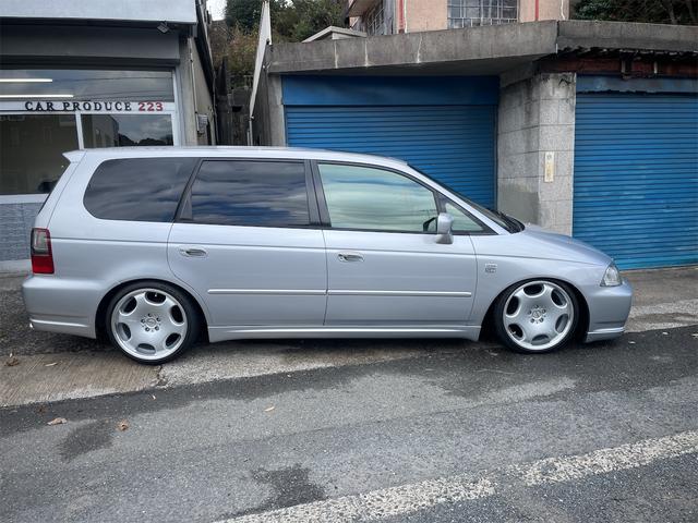 オデッセイ アブソルート サンルーフ リバレル済み19インチカールソンアルミ ラルグス新品車高調 社外W出しマフラー(4枚目)