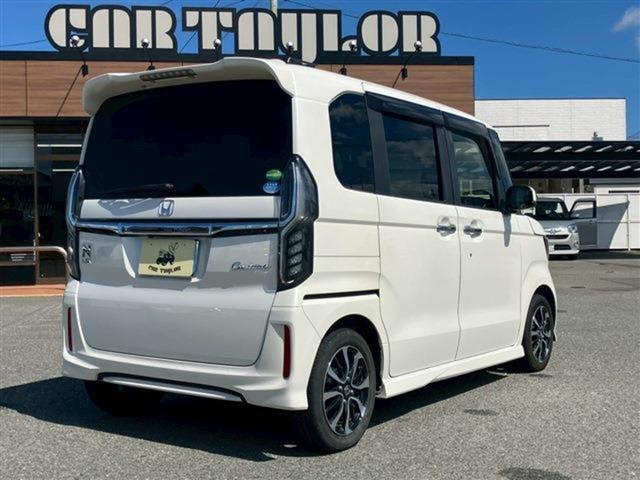 Ｎ－ＢＯＸカスタム Ｇ・Ｌ　両側パワースライド　社外ナビ　バックカメラ　チップアップ＆ダイブダウン機能付きスライドリヤシート　３６０°スーパーＵＶ・ＩＲカットパッケージ　プラズマクラスター（5枚目）