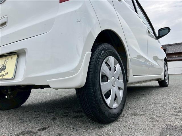 プレオ Ｆ　５速ミッション　パールホワイト　ＣＤ（10枚目）