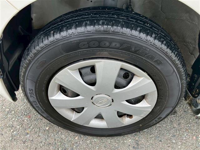 プレオ Ｆ　５速ミッション　パールホワイト　ＣＤ（13枚目）