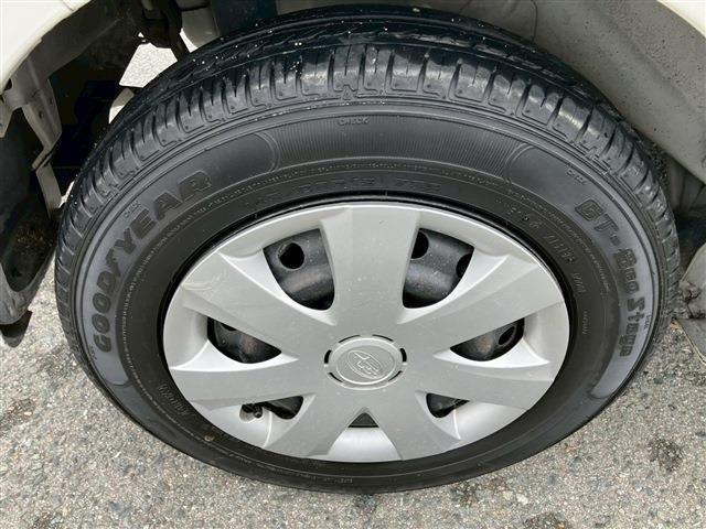 プレオ Ｆ　５速ミッション　パールホワイト　ＣＤ（15枚目）