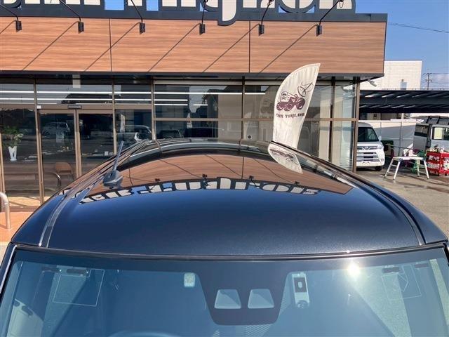 ピクシスメガ 　ディーラーＳＤナビＴＶ　ドライブレコーダー　バックカメラ　ＥＴＣ　スマートアシスト付き　シートリフター　ＬＥＤヘッドライト　プッシュスタート　両側パワースライドドア（12枚目）