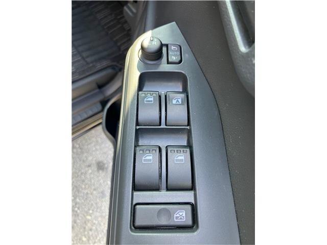 ピクシスメガ 　ディーラーＳＤナビＴＶ　ドライブレコーダー　バックカメラ　ＥＴＣ　スマートアシスト付き　シートリフター　ＬＥＤヘッドライト　プッシュスタート　両側パワースライドドア（35枚目）