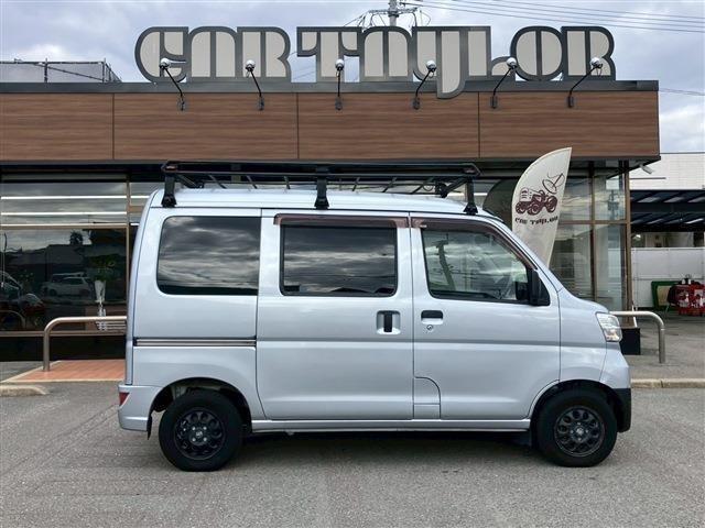 サンバーバン 　社外ナビＴＶ　バックカメラ　ＥＴＣ　ドライブレコーダー　社外ホイール　ルーフキャリア（4枚目）