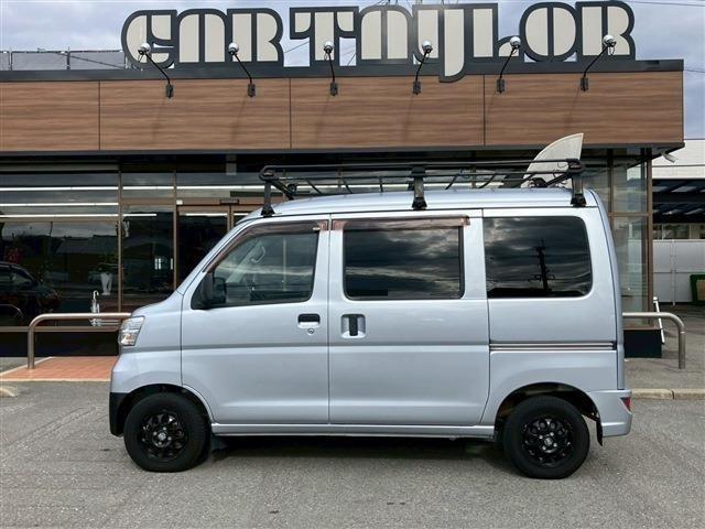 サンバーバン 　社外ナビＴＶ　バックカメラ　ＥＴＣ　ドライブレコーダー　社外ホイール　ルーフキャリア（8枚目）