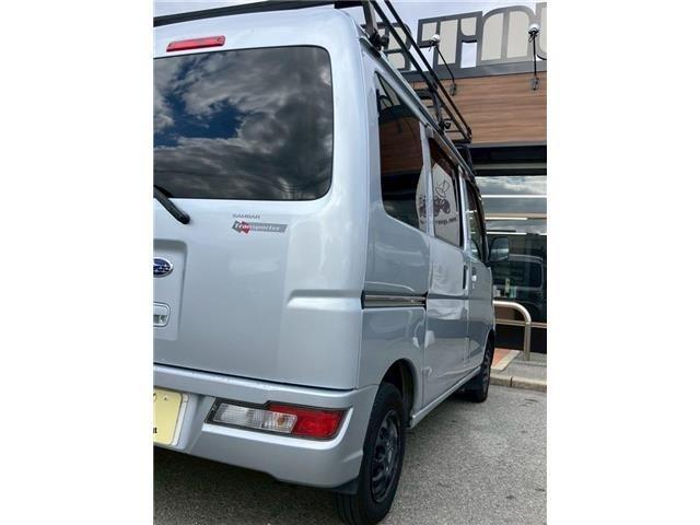 サンバーバン 　社外ナビＴＶ　バックカメラ　ＥＴＣ　ドライブレコーダー　社外ホイール　ルーフキャリア（12枚目）