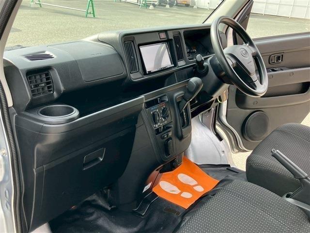 サンバーバン 　社外ナビＴＶ　バックカメラ　ＥＴＣ　ドライブレコーダー　社外ホイール　ルーフキャリア（26枚目）