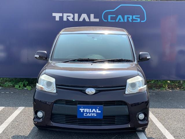 シエンタ ＤＩＣＥ　ナビ　ＴＶ　両側スライドドア　ＨＩＤ　キーレスエントリー　電動格納ミラー　３列シート　ＣＶＴ　衝突安全ボディ　ＡＢＳ　エアコン　パワーステアリング　パワーウィンドウ（2枚目）