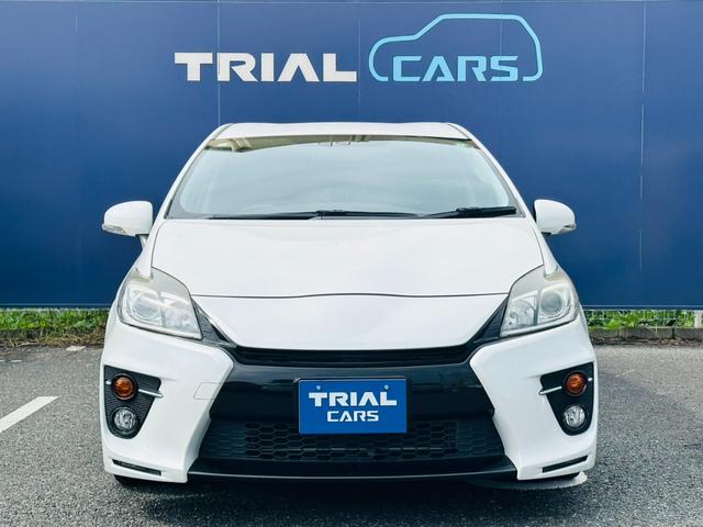 プリウス Ｓツーリングセレクション・Ｇ’ｓ　バックカメラ　アルミホイール　オートライト　ＨＩＤ　ＣＶＴ　スマートキー　電動格納ミラー　盗難防止システム　パワーシート　衝突安全ボディ　ＡＢＳ　エアコン　パワーステアリング　パワーウィンドウ（2枚目）
