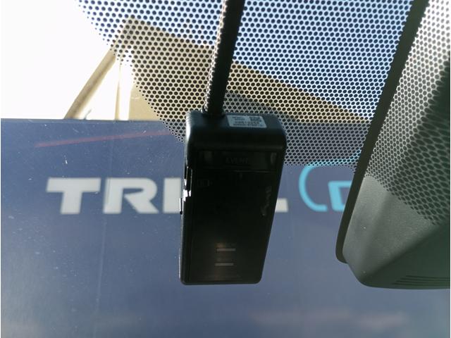 シエンタ ハイブリッドG クエロ ドライブレコーダー ETC バックカメラ ナビ TV レーンアシスト 衝突被害軽減システム 両側電動スライドドア オートマチックハイビーム オートライト LEDヘッドランプ スマートキー(8枚目)