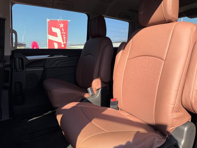 デリカD:5 アーバンギア G パワーパッケージ 純正フルセグナビ ETC 全方位カメラ 両側電動スライドドア フリップダウンモニター RAYS16インチAW Clazzioレザーシートカバー パワーシート シートヒーター スマートキー(15枚目)