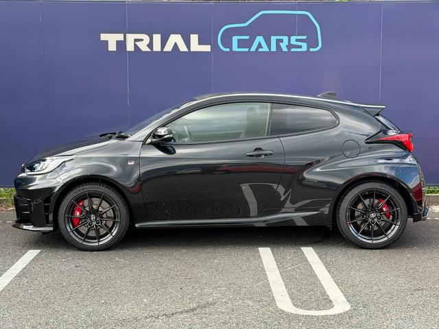 GRヤリス RZ ハイパフォーマンス 1.6 RZ ハイパフォーマンス 4WD LED BSM ETC2.0 ドラレコ ディスプレイオーディオ JBL カーボンルーフマーブル型 BBS製18インチAW(4枚目)