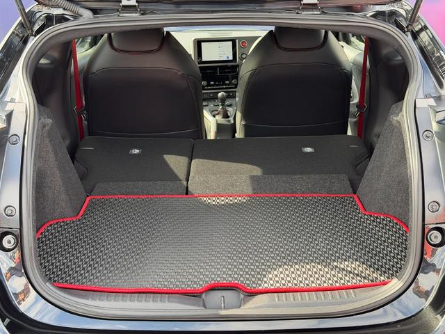 GRヤリス RZ ハイパフォーマンス 1.6 RZ ハイパフォーマンス 4WD LED BSM ETC2.0 ドラレコ ディスプレイオーディオ JBL カーボンルーフマーブル型 BBS製18インチAW(41枚目)