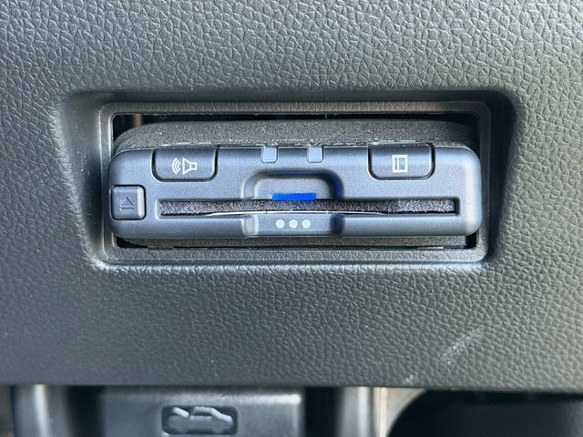 スイフトスポーツ ベースグレード 6MT クルーズコントロール シートヒーター Bluetooth ETC エアコン・クーラー パワステ パワーウィンドウ キーレス(23枚目)