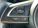 ステアリングリモコン付で運転時にも楽々操作♪