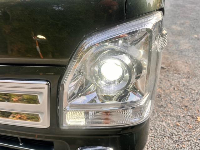 キャリイトラック KX LEDヘッドランプ装着車 車検2年付 デュアルブレーキサポート レーンアシスト アイドリングストップ オートマチックハイビーム キーレスエントリー CDデッキ オートマ車 パワーウィンド付(3枚目)