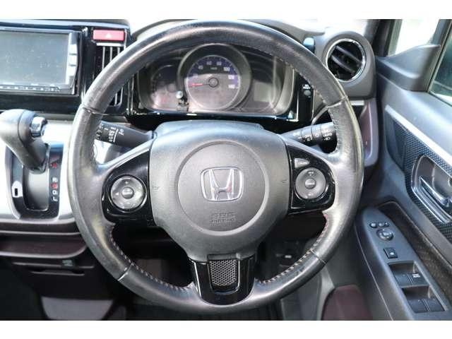 Ｎ－ＷＧＮカスタム Ｇ・Ａパッケージ　純正ナビ地デジＴＶ　バックカメラ　ＥＴＣ　スマートキー　プッシュスターター　ベンチシート　ＨＩＤヘッドライト　純正アルミホイール　衝突軽減ブレーキ　アイドリングストップ　横滑り防止装置（11枚目）