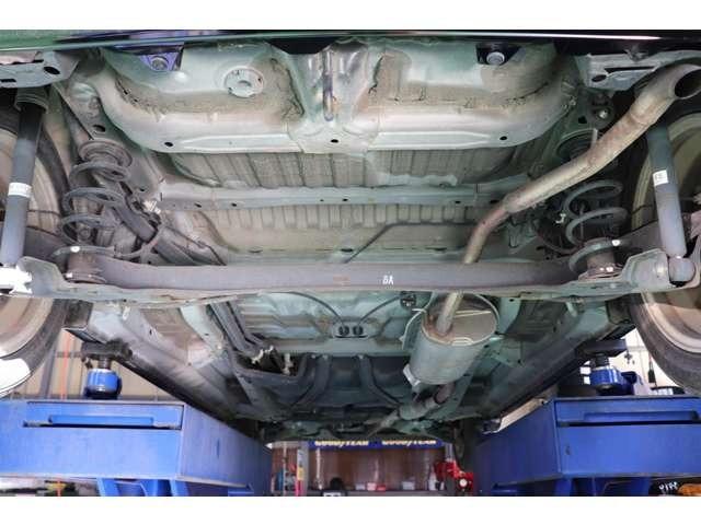 Ｎ－ＷＧＮカスタム Ｇ・Ａパッケージ　純正ナビ地デジＴＶ　バックカメラ　ＥＴＣ　スマートキー　プッシュスターター　ベンチシート　ＨＩＤヘッドライト　純正アルミホイール　衝突軽減ブレーキ　アイドリングストップ　横滑り防止装置（32枚目）