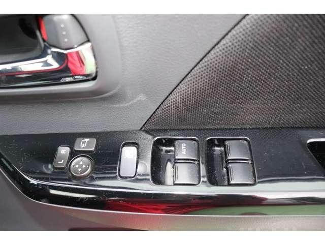 ワゴンＲスティングレー Ｔ　ターボ車　走行６００００ｋｍ　ナビ地デジＴＶ　パドルシフト付ＣＶＴ　スマートキー　プッシュスターター　ＨＩＤヘッドライト　純正エアロ　純正アルミホイール　アイドリングストップ（18枚目）