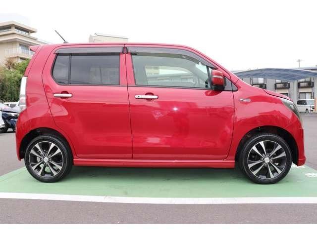 ワゴンＲ ２０周年記念車　走行１５０００ｋｍ　ＨＩＤヘッドライト　純正アルミ　衝突軽減ブレーキ　アイドリングストップ　横滑り防止装置　ナビ地デジＴＶ　バックカメラ　シートヒーター　オートＡＣ　ベンチシート　電動格納ドアミラー（4枚目）