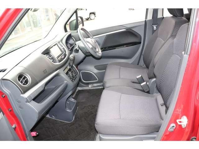 ワゴンＲ ２０周年記念車　走行１５０００ｋｍ　ＨＩＤヘッドライト　純正アルミ　衝突軽減ブレーキ　アイドリングストップ　横滑り防止装置　ナビ地デジＴＶ　バックカメラ　シートヒーター　オートＡＣ　ベンチシート　電動格納ドアミラー（22枚目）