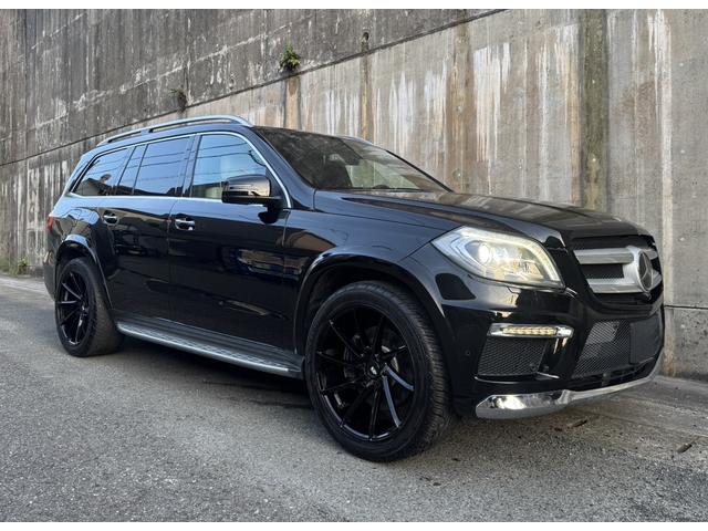 ＧＬクラス ＧＬ５５０　４マチック　ＡＭＧエクスクルーシブパッケージ　デジーノインテリア　オーディオビジュアルパッケージ　リアエンターテインメント　ハーマンカードンサウンドシステム　パノラミックスライディングルーフ　ディストロニックプラス（2枚目）