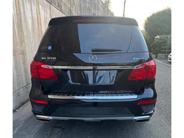 ＧＬクラス ＧＬ５５０　４マチック　ＡＭＧエクスクルーシブパッケージ　デジーノインテリア　オーディオビジュアルパッケージ　リアエンターテインメント　ハーマンカードンサウンドシステム　パノラミックスライディングルーフ　ディストロニックプラス（5枚目）