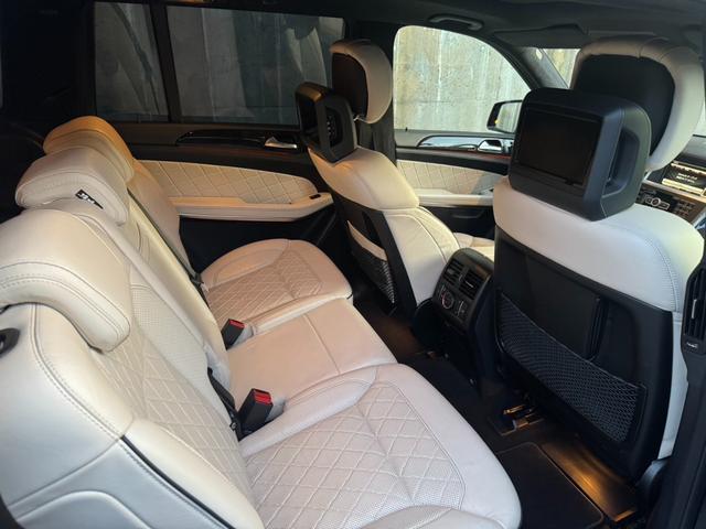 ＧＬクラス ＧＬ５５０　４マチック　ＡＭＧエクスクルーシブパッケージ　デジーノインテリア　オーディオビジュアルパッケージ　リアエンターテインメント　ハーマンカードンサウンドシステム　パノラミックスライディングルーフ　ディストロニックプラス（16枚目）
