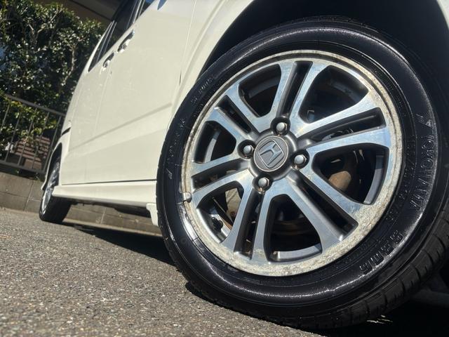 Ｎ－ＢＯＸカスタム Ｇ・Ｌパッケージ　後期型　両側パワースライド　純正ナビ　フルセグ　バックカメラ　ＥＴＣ　ＨＩＤヘッド　スマートキー　オートエアコン　Ｂｌｕｅｔｏｏｔｈオーディオ　２０２４年製ヨコハマタイヤ　オートリトラミラー（35枚目）