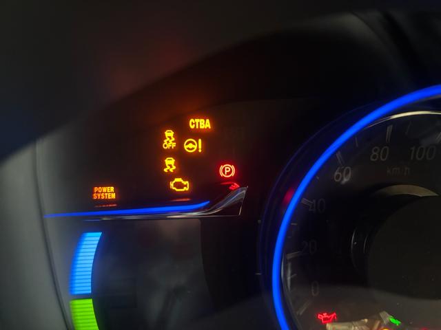 ヴェゼル ハイブリッドZ 禁煙 純正ナビ フルセグ バックカメラ ETC 衝突軽減 ハーフレザー シートヒーター LEDヘッド 純正17インチAW クルコン スマートキー 車検令和9年9月23日 Bluetoothオーディオ(8枚目)