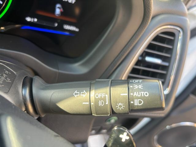 ヴェゼル ハイブリッドZ 禁煙 純正ナビ フルセグ バックカメラ ETC 衝突軽減 ハーフレザー シートヒーター LEDヘッド 純正17インチAW クルコン スマートキー 車検令和9年9月23日 Bluetoothオーディオ(47枚目)